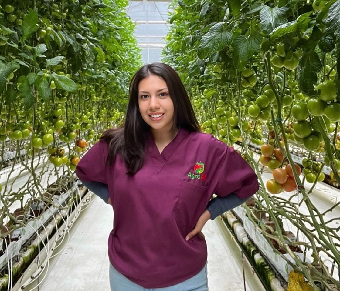 WayBeyond Intern Andrea Ortega at AgroMi